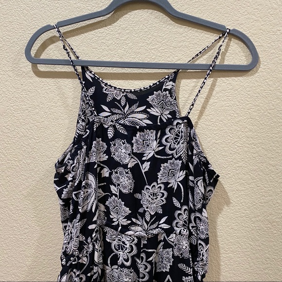 American Eagle Black Floral Jumpsuit - Picture 10 of 10
